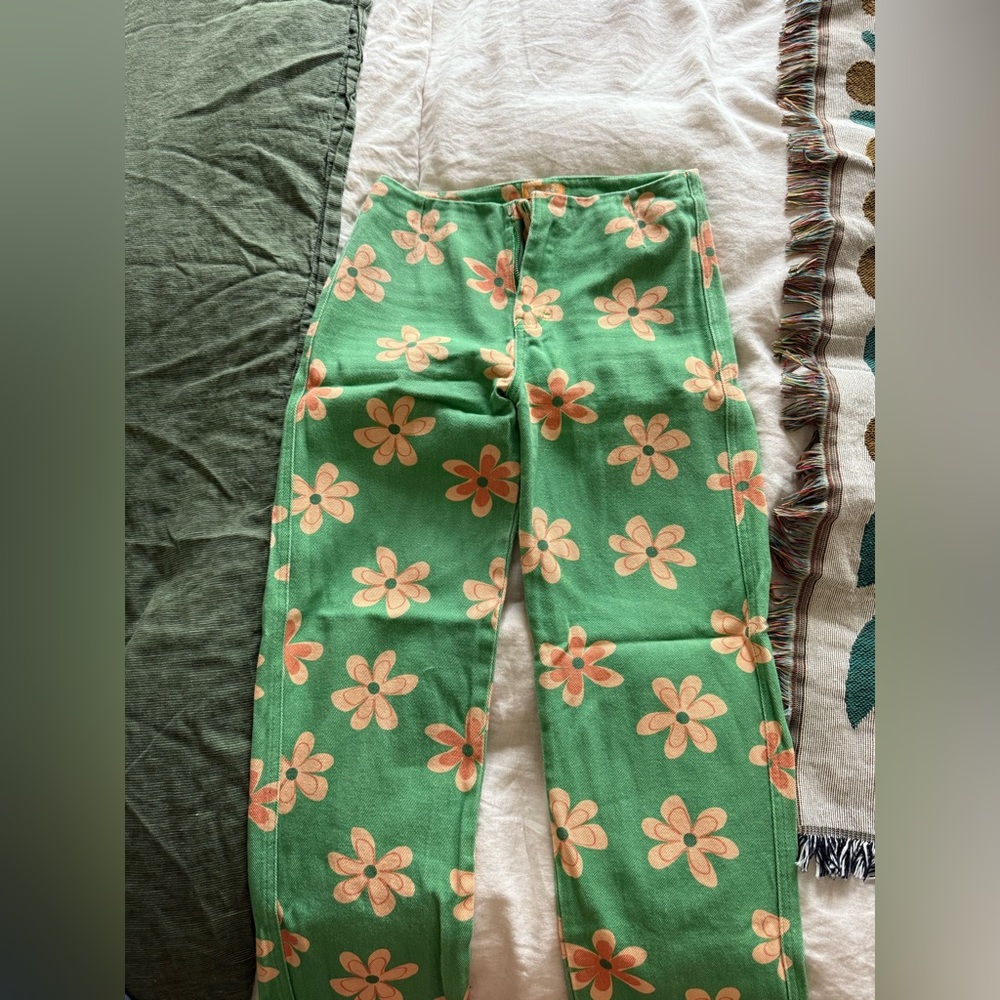 VRG GRL floral cropped pants